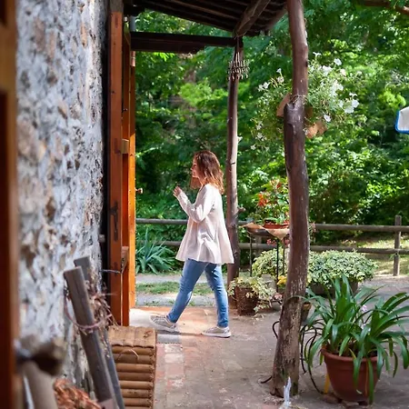 Pietra D'acqua In The Woods Bed & Breakfast Buti