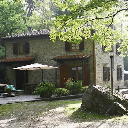 Bed & Breakfast Pietra D'acqua In The Woods *